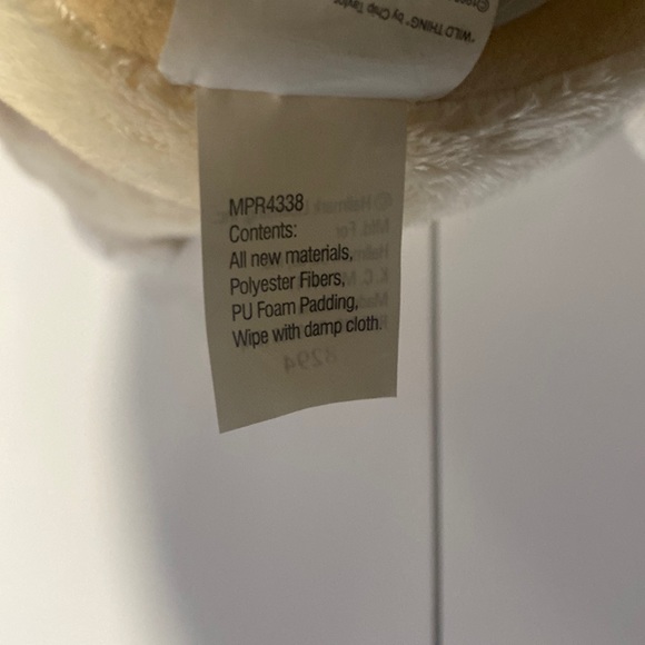 Valentines Teddy Bear 🧸 Plush Shakes/Sings & Anagram LED Singing Balloon 🎈 - Picture 4 of 7